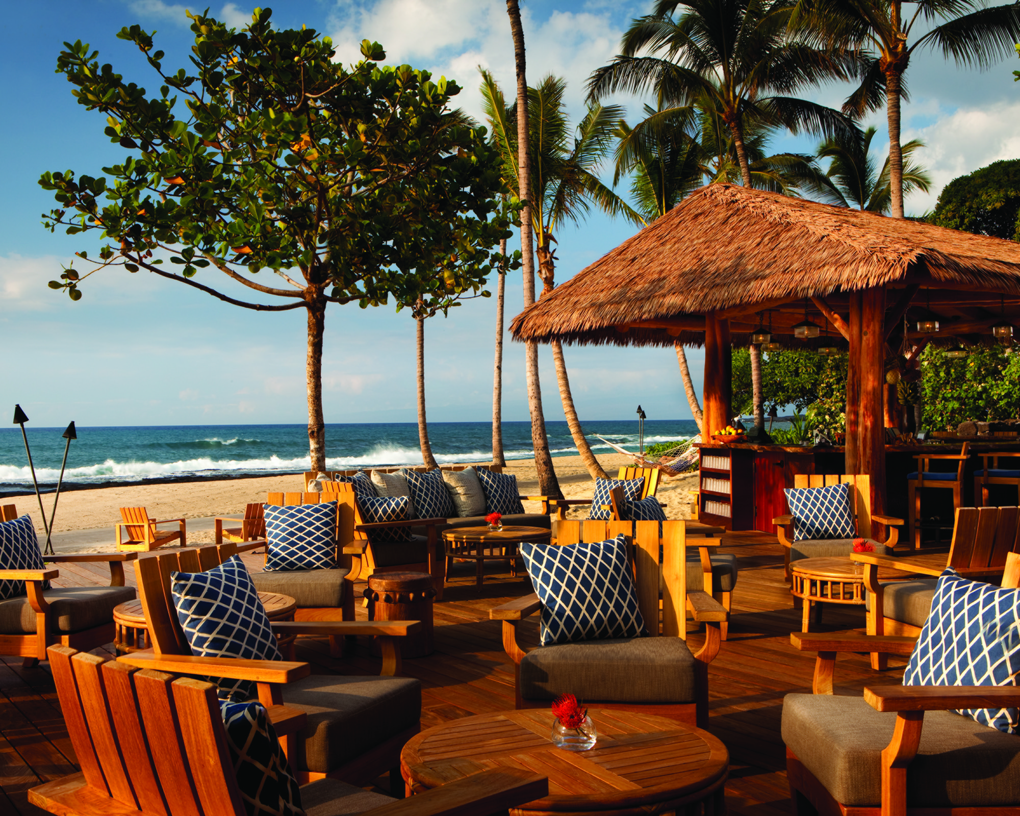 Four Seasons Hualalai, Kaʻūpūlehu-Kona, Hawaiʻi — interior photo 9 of 13