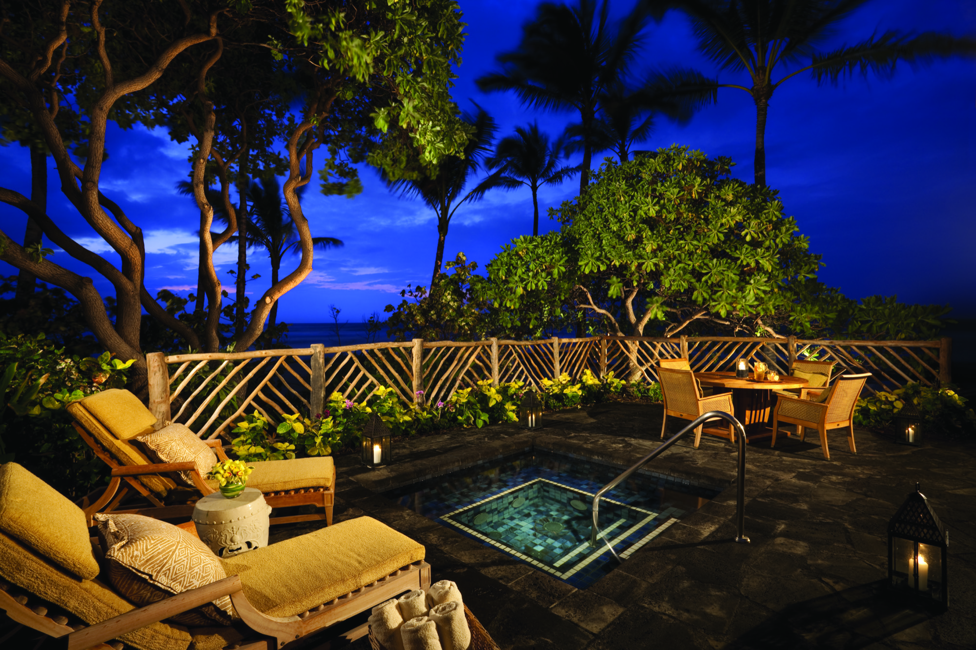 Four Seasons Hualalai, Kaʻūpūlehu-Kona, Hawaiʻi — interior photo 12 of 13
