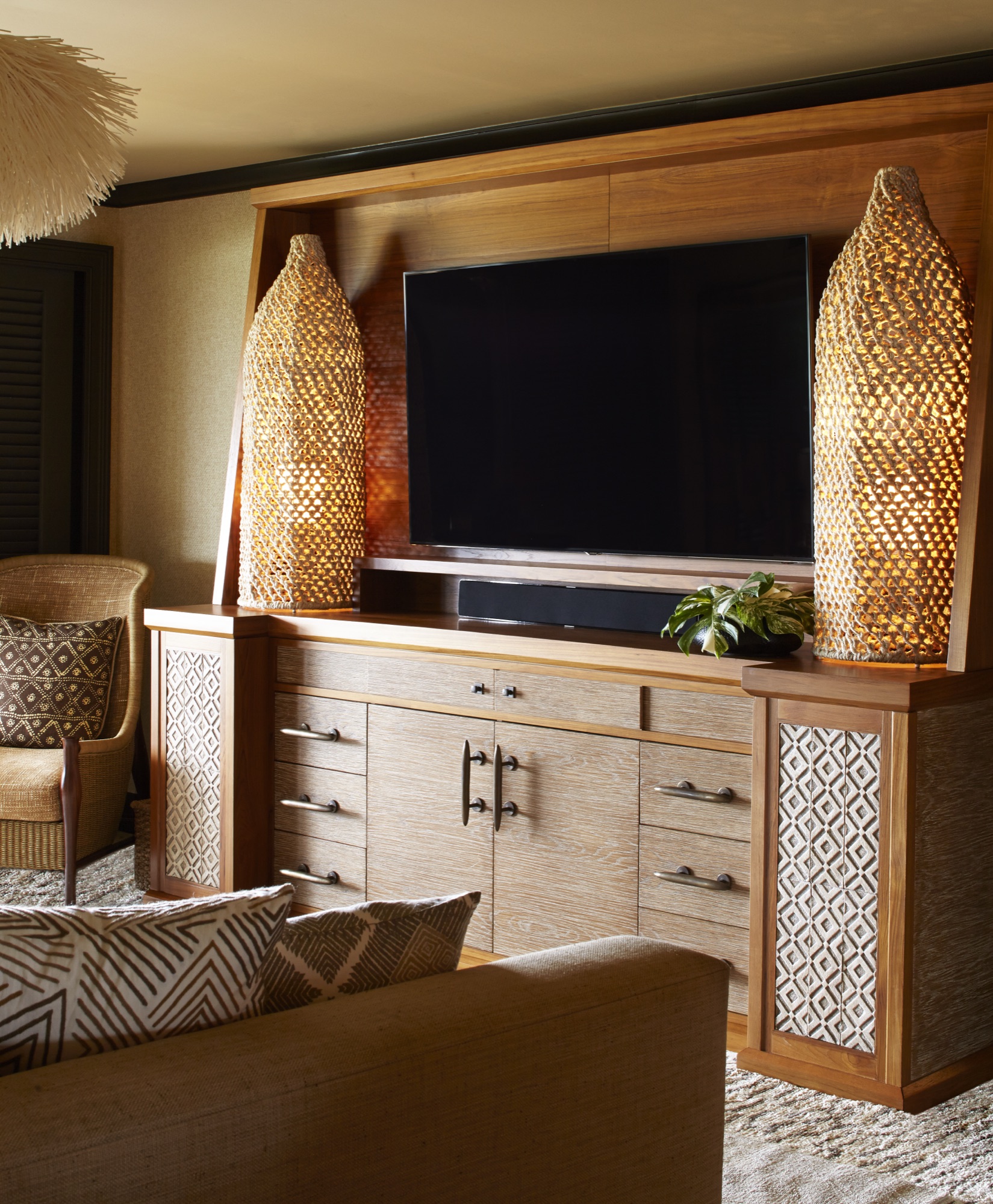 Lanai Suites — interior photo 5 of 10